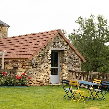 Ancienne Soue Amenagee Proche Sarlat 펜션 *